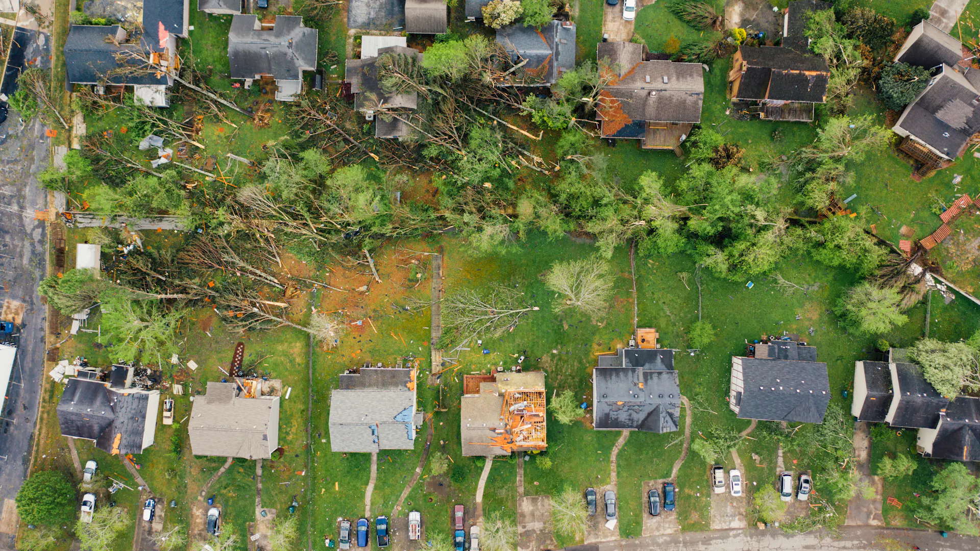 Storm and wind damage assessment in Chesterfield, MO